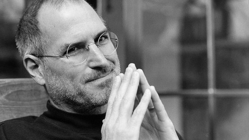 Steve Jobs - Entrepreneurs qui n'ont pas obtenu de diplôme universitaire